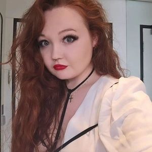 Meet your Posher, Eve